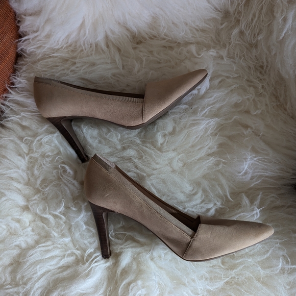 Franco Sarto Nude Heels - Picture 6 of 10